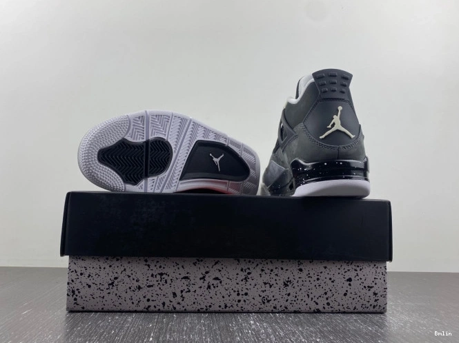 Bmlin Pack 626969-030 4 Retro (2013) Fear Jordan 0813